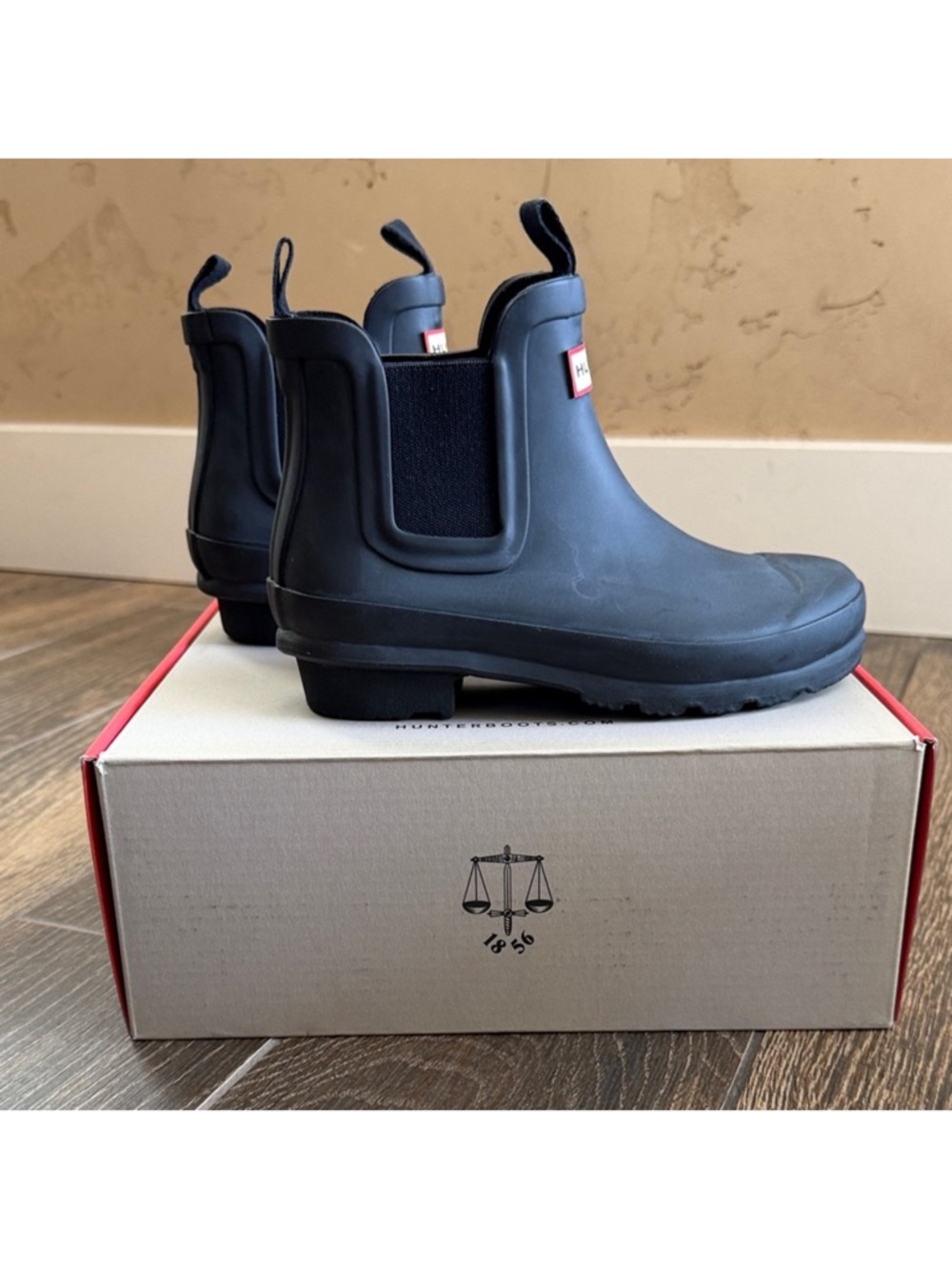Hunter Kids Black Original Chelsea Waterproof Rain Boots—13C